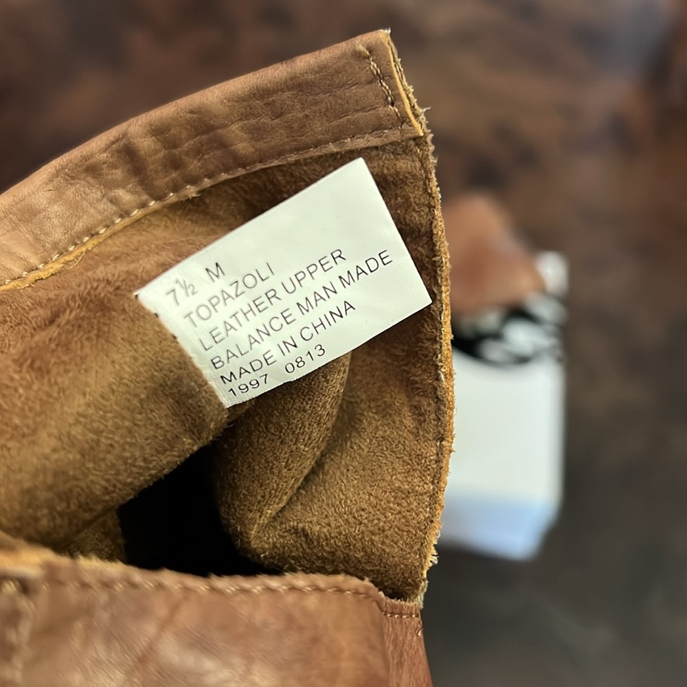 Women’s Vintage Nine West Brown leather ankle boots. Like new with Box size 7.5 - Picture 3 of 4